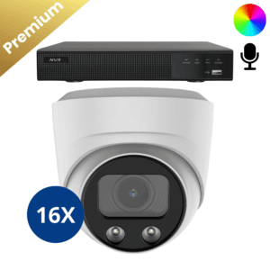 Sechzehn weiße Sony Dome Premium Full Color 4K Überwachungskameras, für durchgehende Farbwiedergabe und zuverlässige Tonaufnahmen dank des integrierten Mikrofons.
